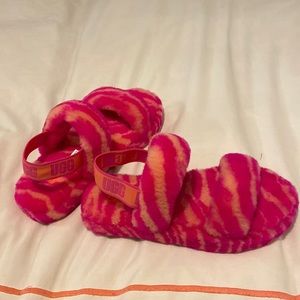 Girls new without tags Ugg slippers/sandals